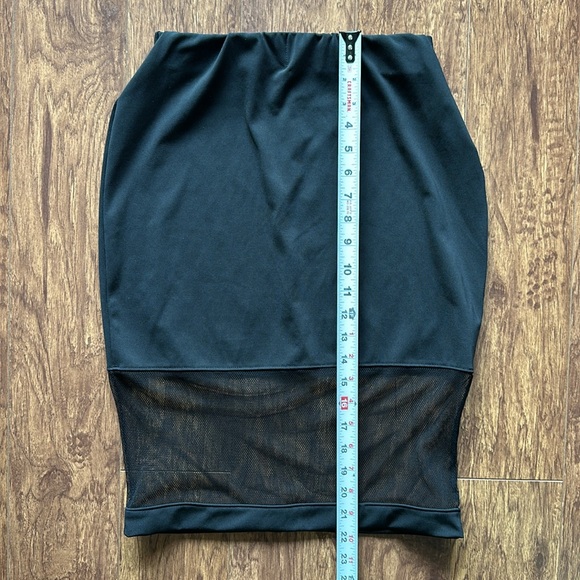 Joana Fishnet Skirt by Paradise Chick, Black, Size large - Picture 8 of 8
